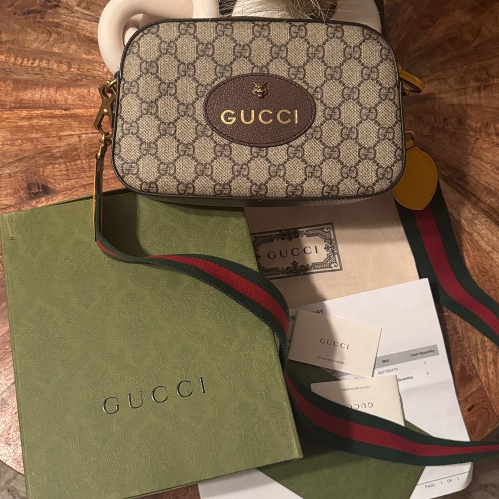 NEO‎  GG SUPREME MESSENGER BAG